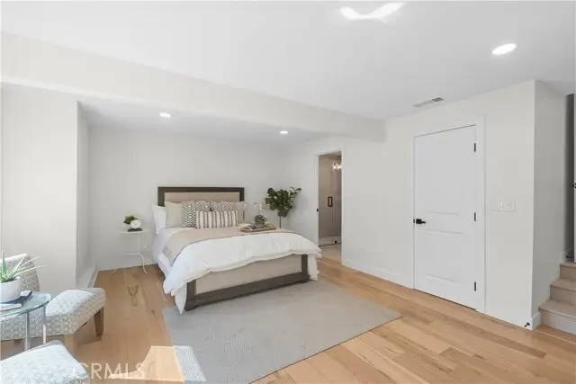 14519 Dyer, Sylmar, CA 91342 - Image #2