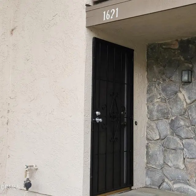 1621 Squirrel Lane, San Buenaventura Ventura, CA 93003 - Image #2