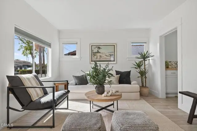 295 W Mission Street, San Buenaventura Ventura, CA 93001 - #2