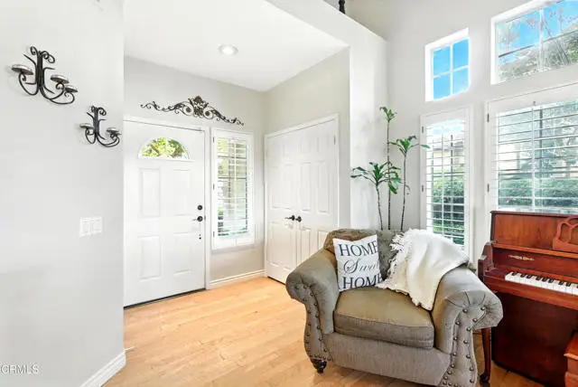 1095 Amberton Lane, Thousand Oaks, CA 91320 - Image #3