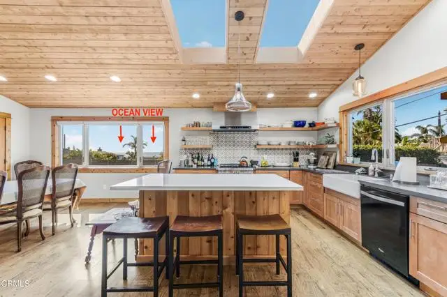 7035 Oxnard Avenue, San Buenaventura Ventura, CA 93001 - #1