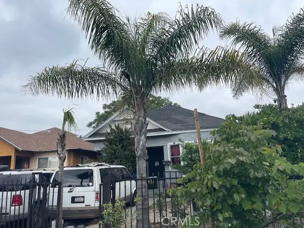 851 E 32nd Street, Los Angeles, CA 90011