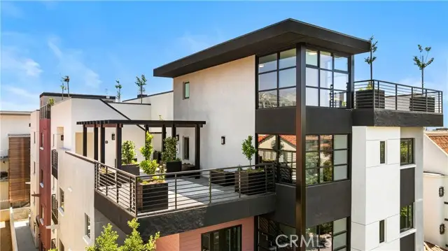 150 S Oak Knoll Avenue #103, Pasadena, CA 91101 - Image #3