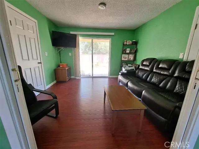 431 E Avenue R6, Palmdale, CA 93550 - Image #3