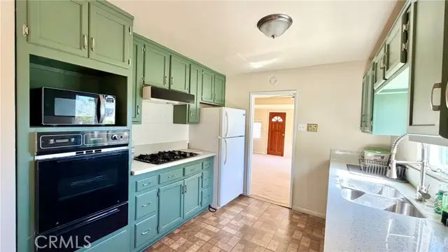 843 Laveta Terrace, Echo Park, CA 90026 - Image #2