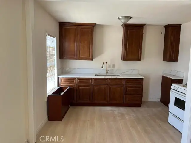 1353 W 90th, Los Angeles, CA 90044 - Image #3