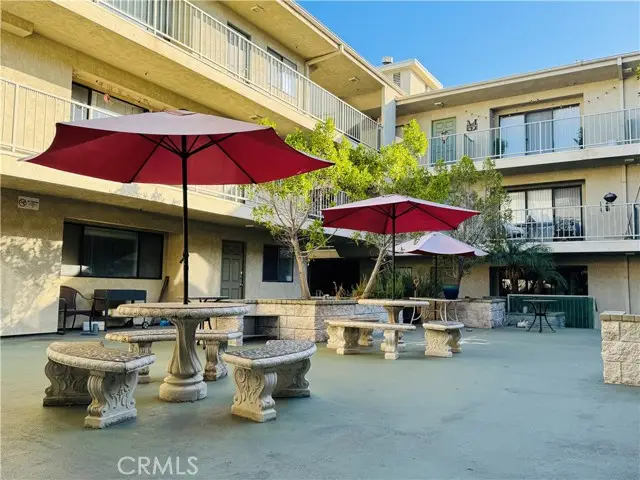 70 N Catalina #304, Pasadena, CA 91106 - Image #3