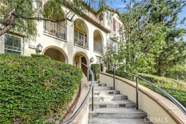 827 E Promenade #E, Azusa, CA 91702 - #2