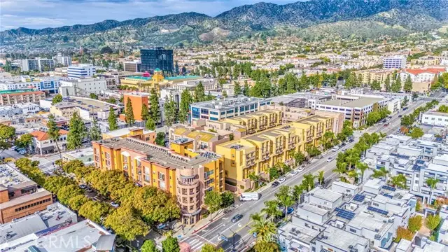 201 E Angeleno Avenue #206, Burbank, CA 91502 - Image #1