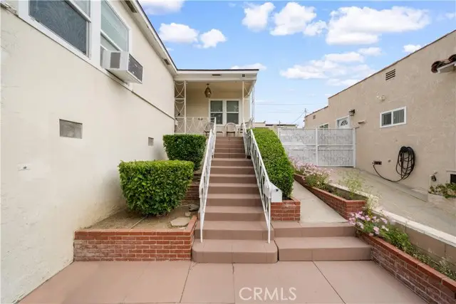 2917 W Hellman Avenue, Alhambra, CA 91803 - Image #3