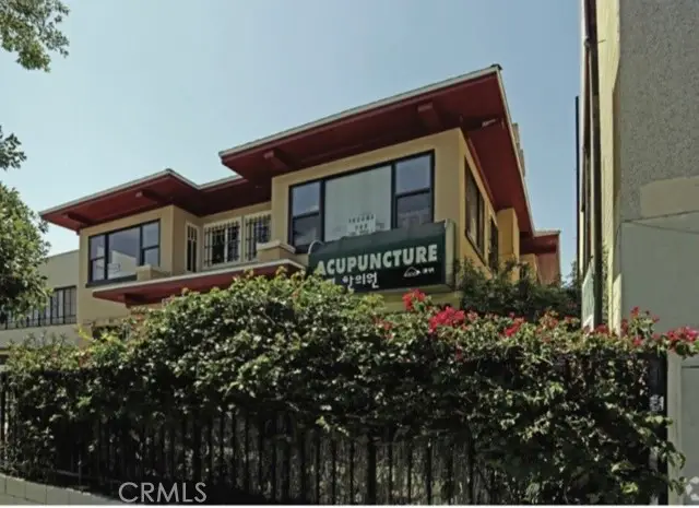 811 S Vermont, Los Angeles, CA 90005 - Image #1