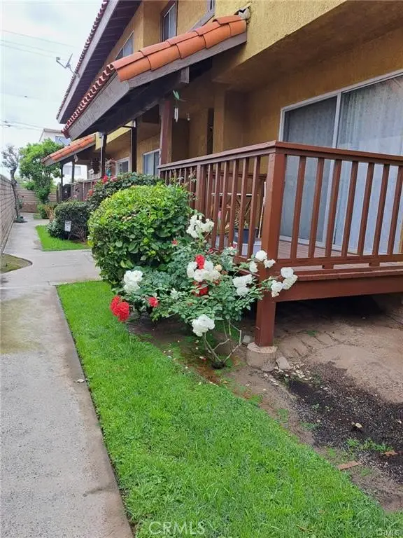 15205 S Budlong Avenue #9, Gardena, CA 90247 - Image #2
