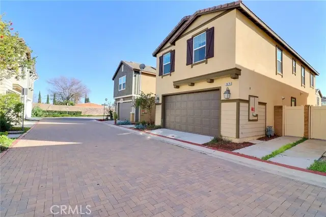 2076 E Sentinel Privado, Ontario, CA 91764 - #2