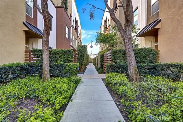 1568 W Artesia Square #E, Gardena, CA 90248