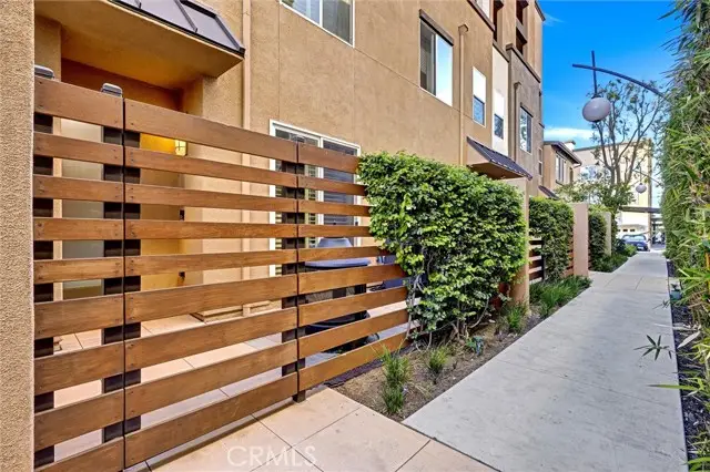 1568 W Artesia Square #E, Gardena, CA 90248 - #2