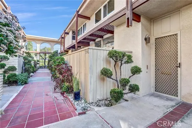 5348 Fairview Boulevard #3, Ladera Heights, CA 90056 - Image #3