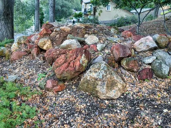 3223 S Lake Drive, Kelseyville, CA 95451