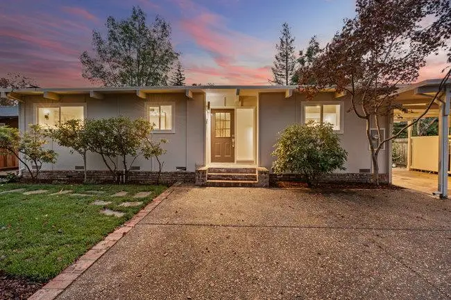 3902 Laguna, Palo Alto, CA 94306 - Image #1