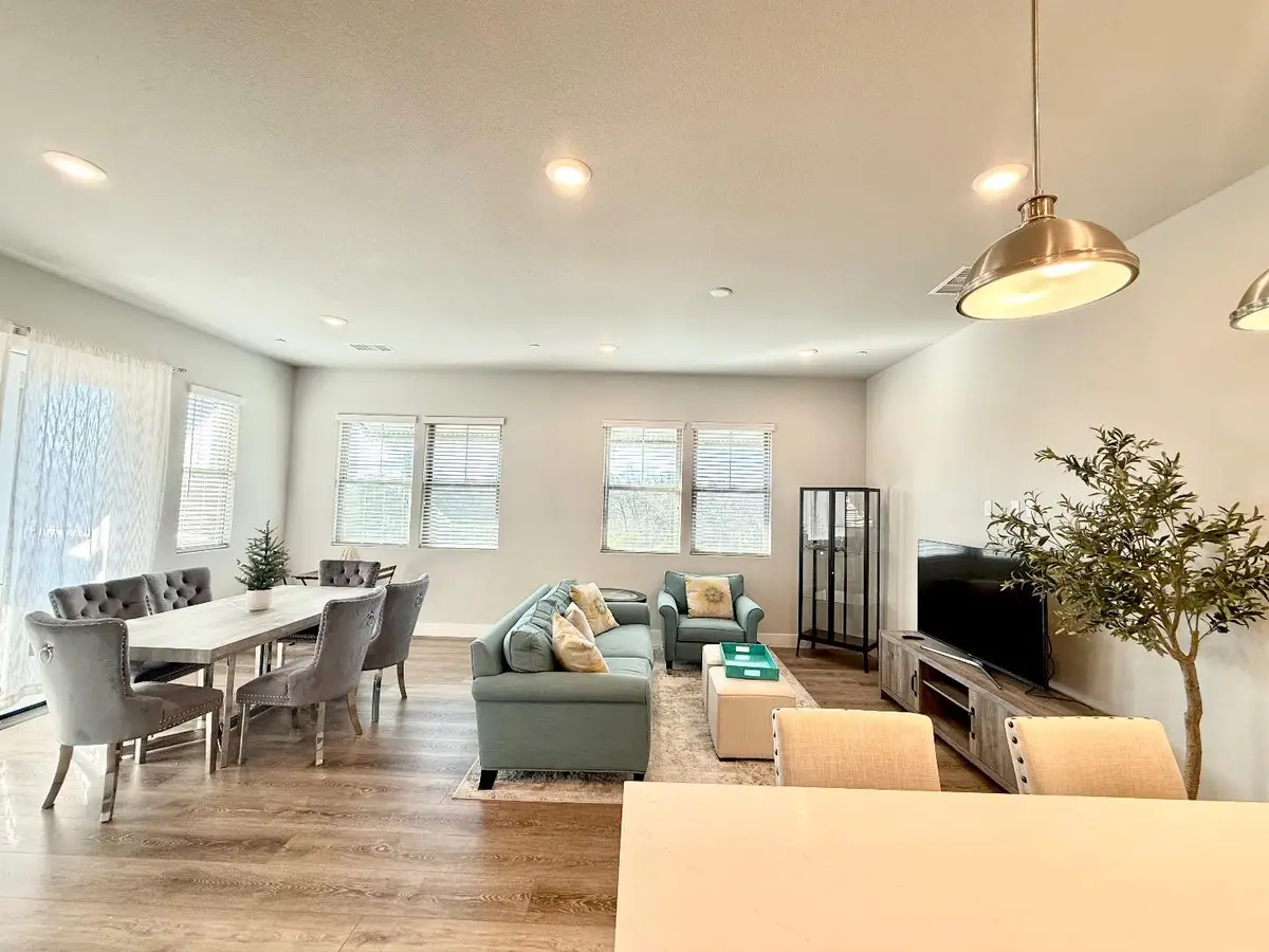 1661 Spring Street #424, Davis, CA 95616 - Image #1