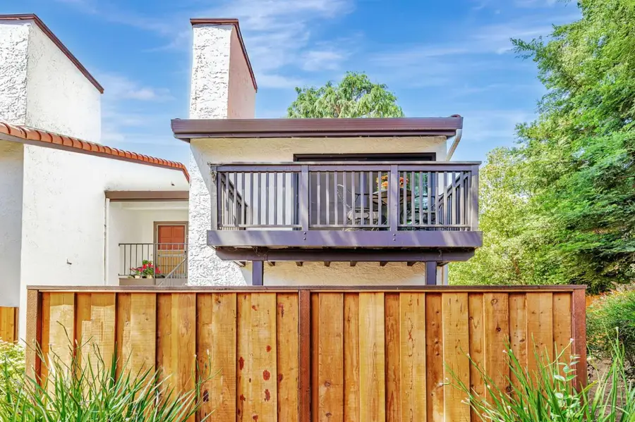 775 Williamsburg Way #Apt B, Gilroy, CA 95020 - Image #2