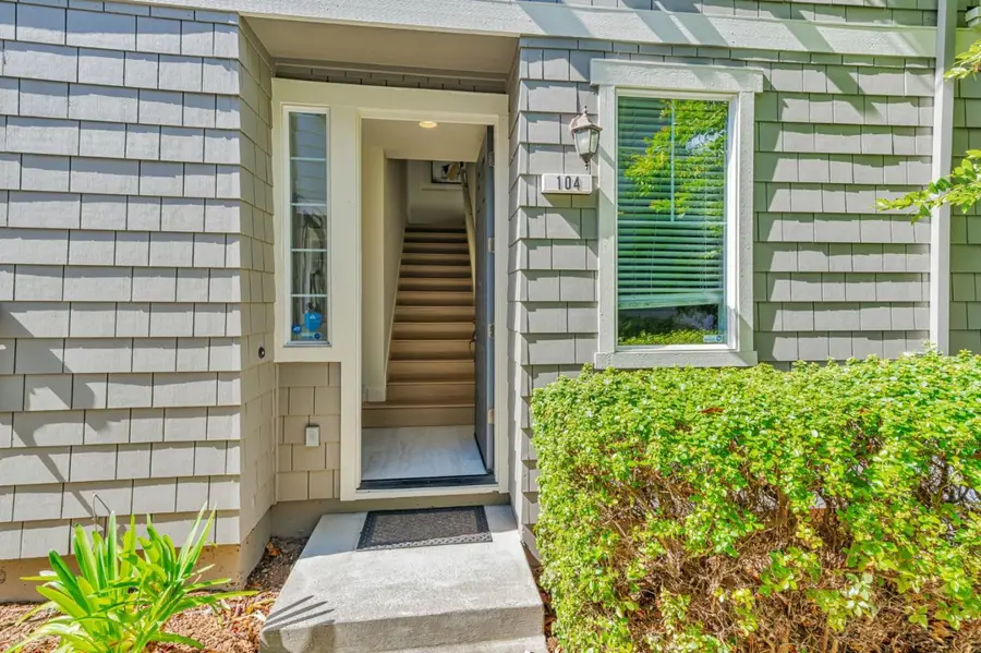 100 Live Oak Way #104, Belmont, CA 94002 - #2