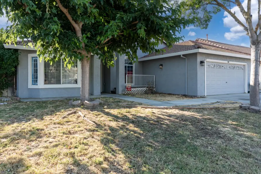 1928 Davis Drive, Los Banos, CA 93635 - Image #2