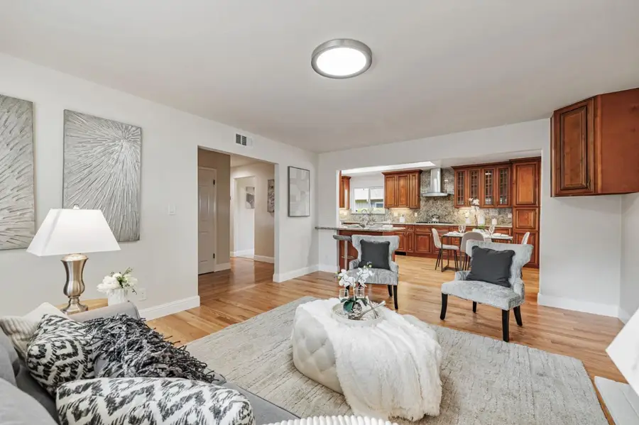 1329 Essex Way, San Jose, CA 95117 - Image #3