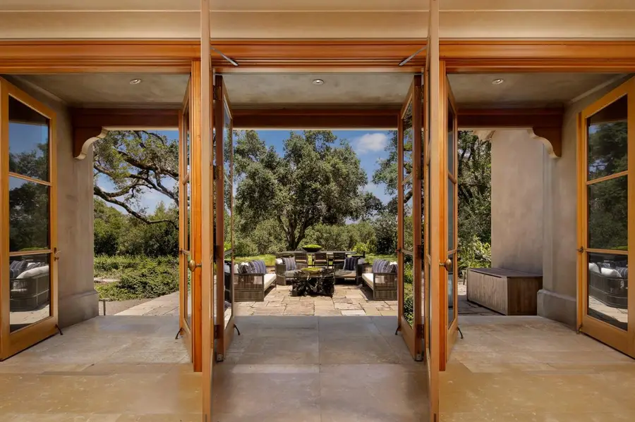 211 Winding Way, Woodside, CA 94062 - Image #3