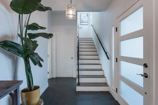 129 Santa Cruz Avenue, Aptos, CA 95003