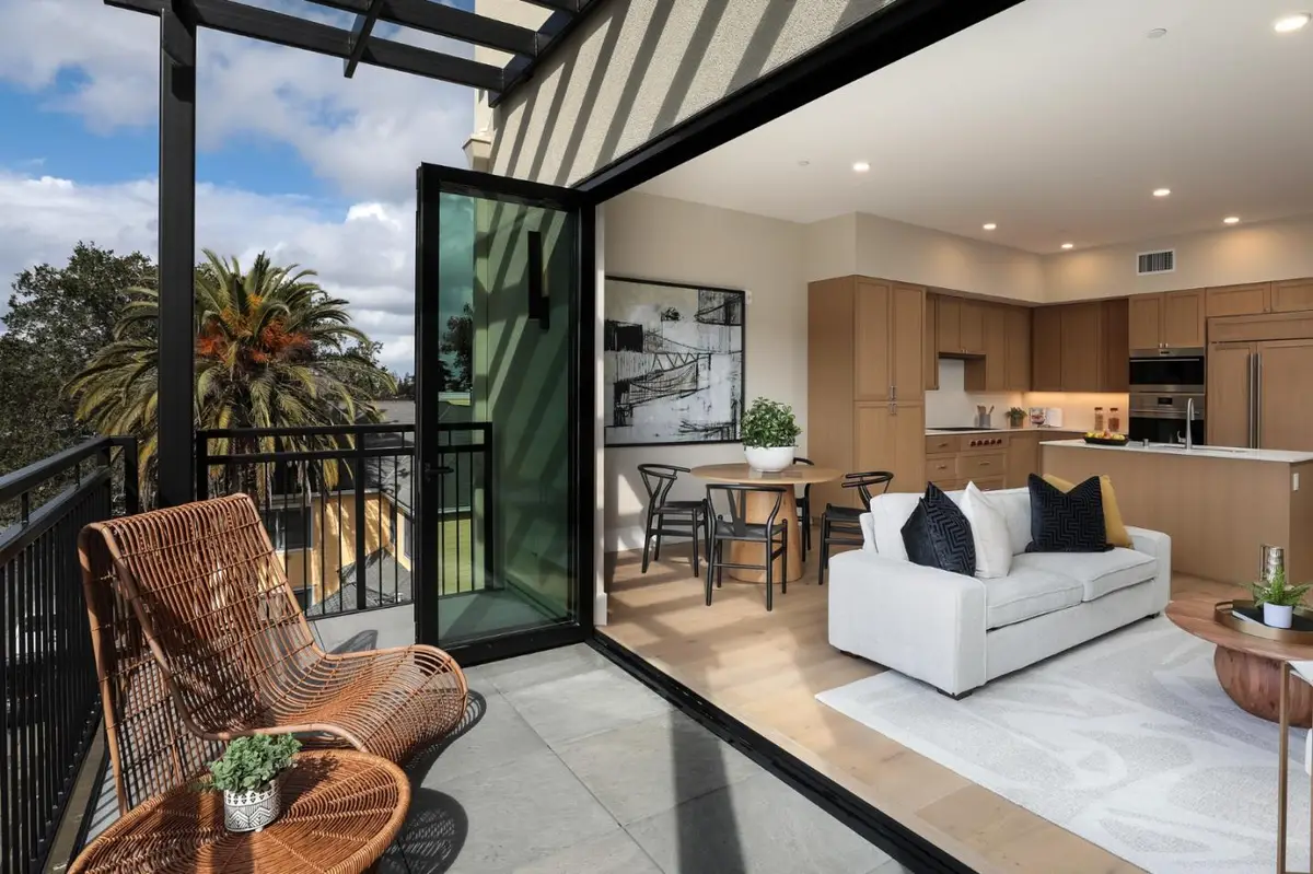 389 First Street #31, Los Altos, CA 94022 - Image #1