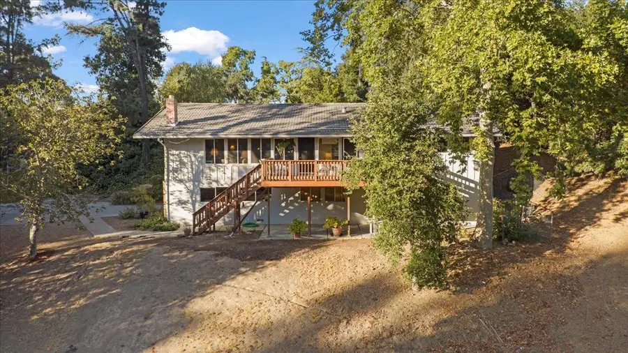 15292 Stratford Court, Monte Sereno, CA 95030 - Image #3