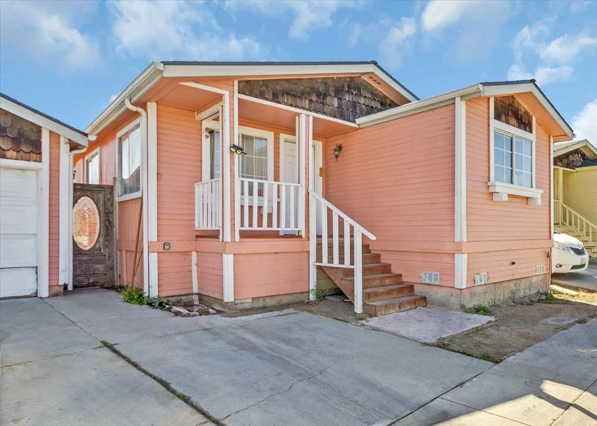 704 Garner Avenue #3, Salinas, CA 93905 - Image #1