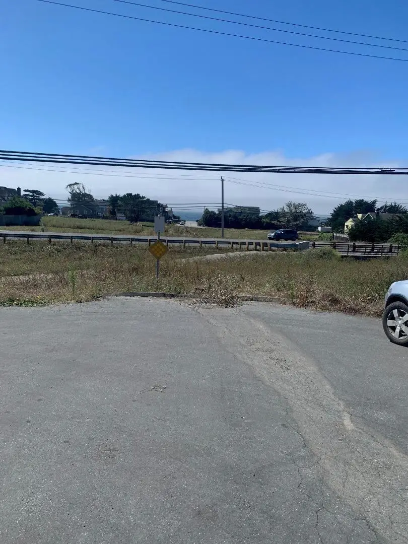 318 Coronado Avenue, Half Moon Bay, CA 94019 - Image #2