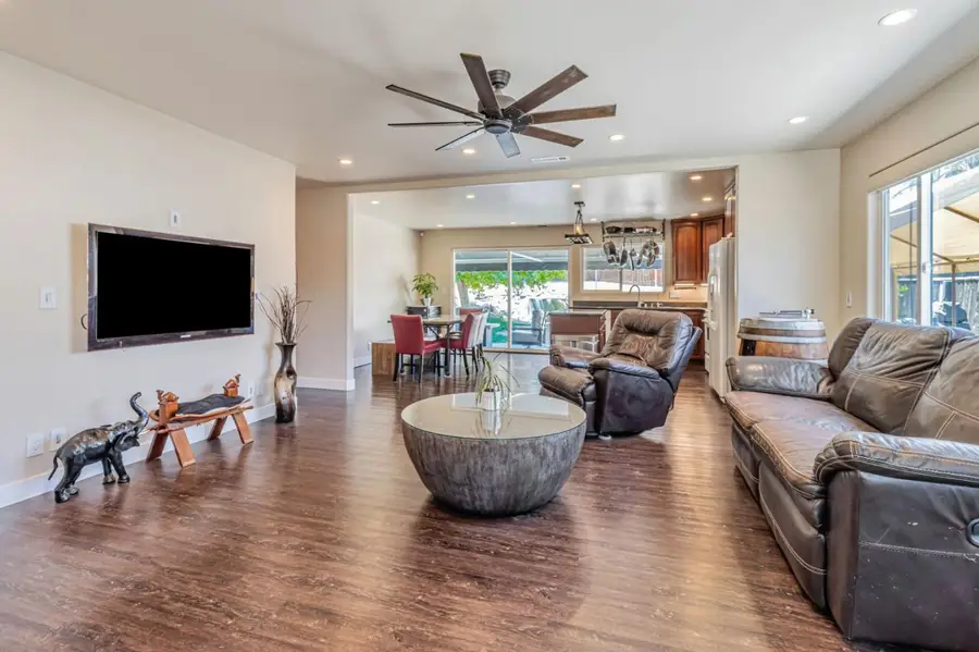 321 Vineyard Drive, San Jose, CA 95119 - Image #2