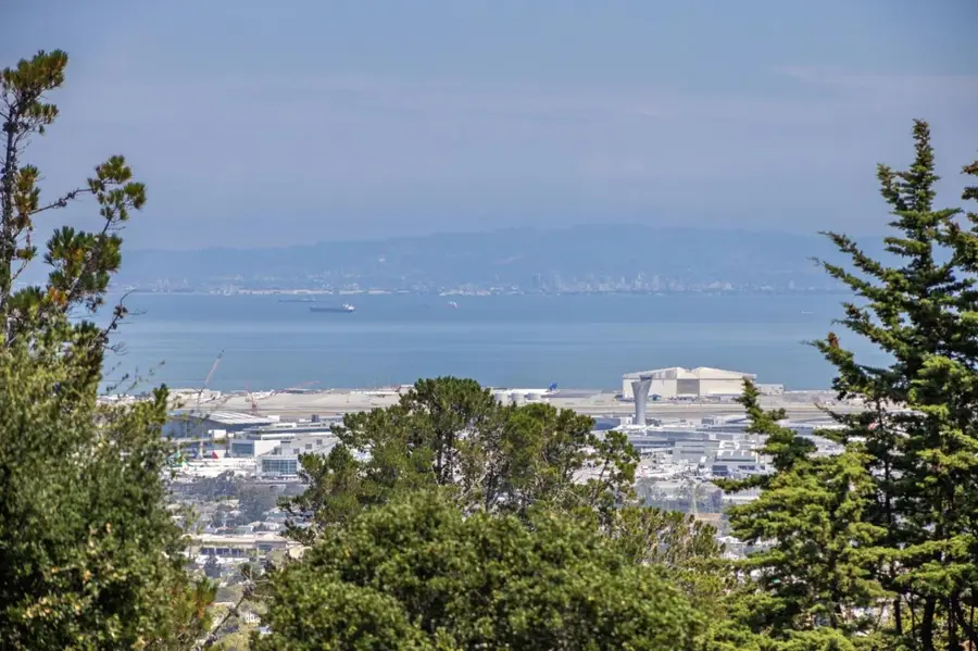 360 Vallejo Drive #105, Millbrae, CA 94030 - Image #3