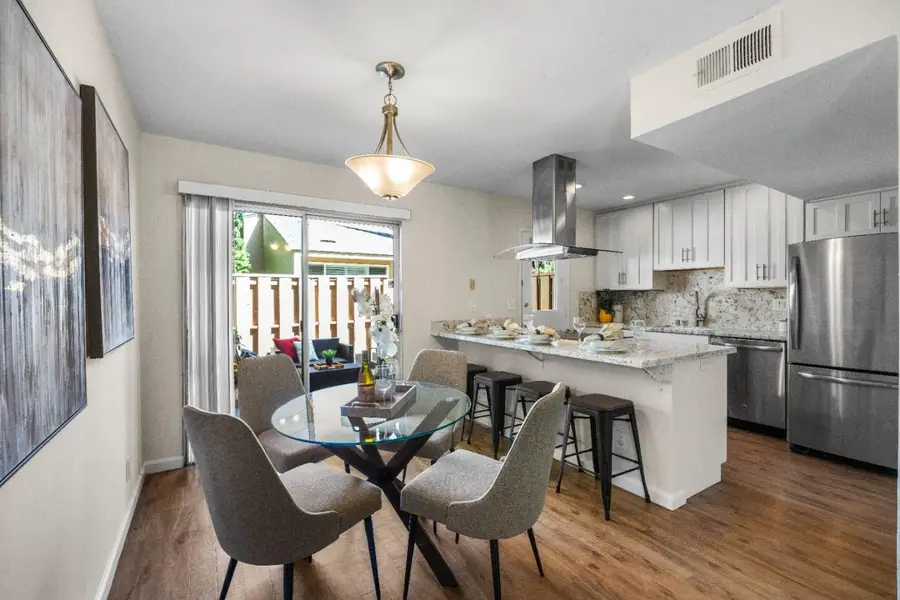 125 Connemara Way #3, Sunnyvale, CA 94087 - Image #2