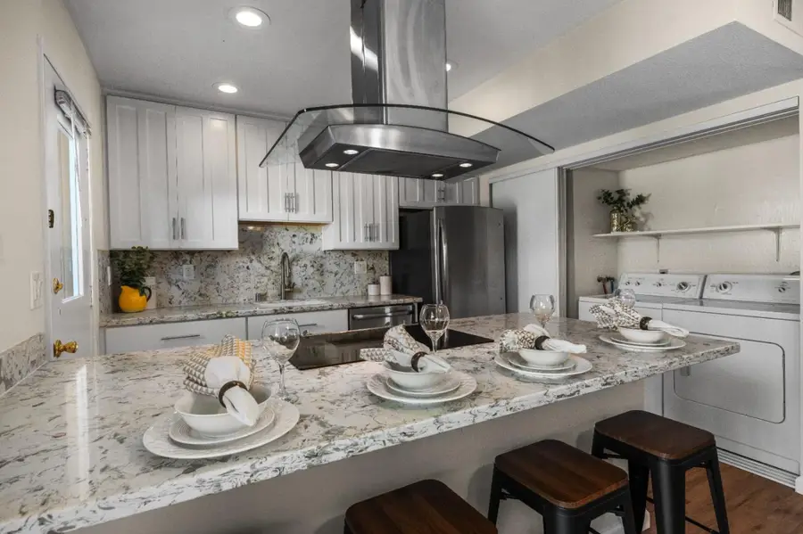 125 Connemara Way #3, Sunnyvale, CA 94087 - Image #3