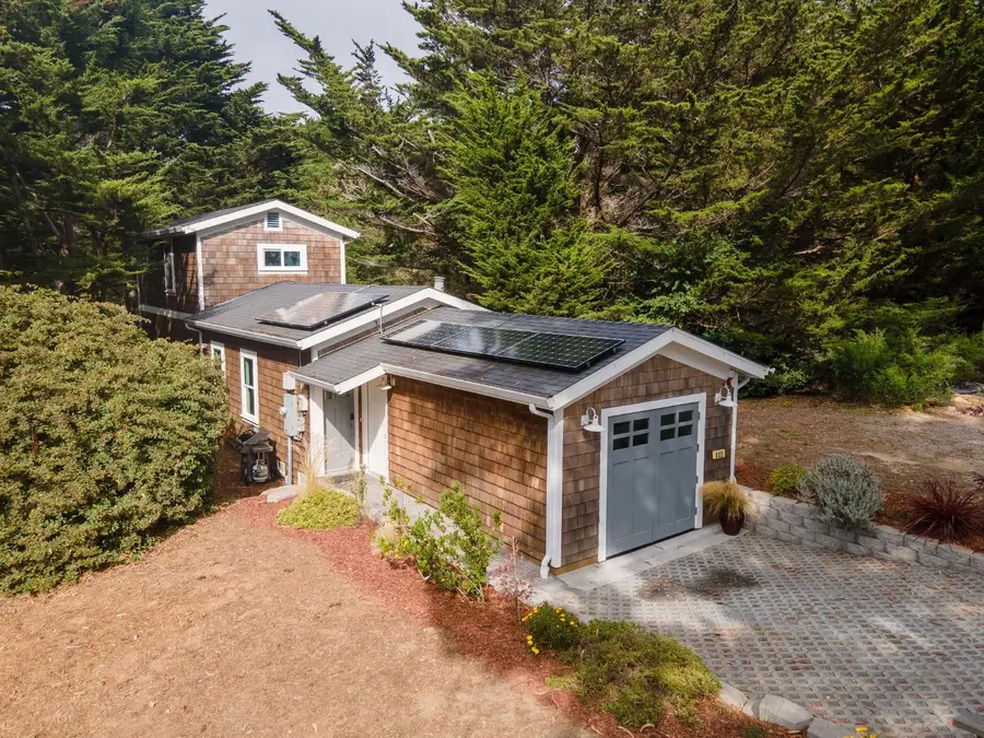 655 Vue De Mer Avenue, Moss Beach, CA 94038 - Image #3
