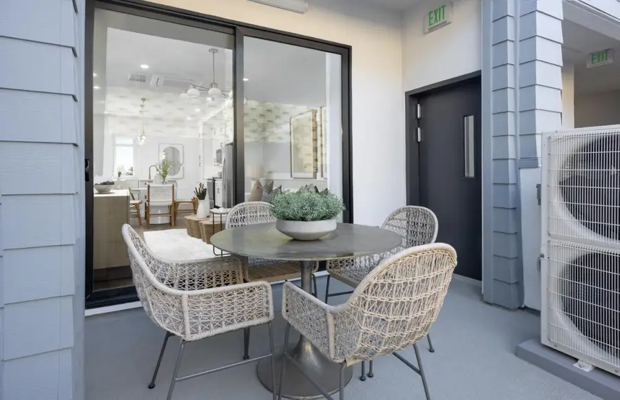 2419 Willow Drive, San Mateo, CA 94403 - Image #2