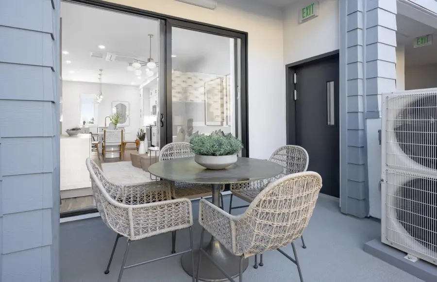 2419 Willow Drive, San Mateo, CA 94403 - Image #3