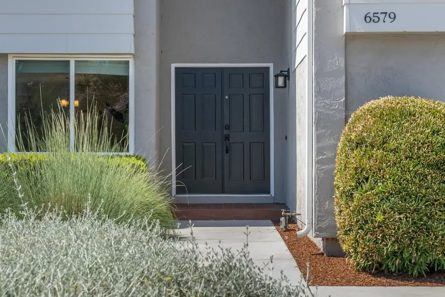 6579 Prague Court, San Jose, CA 95119 - Image #2