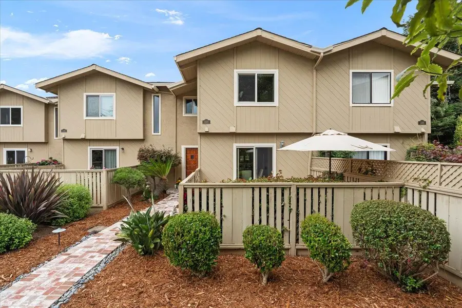 182 Hyannis Court, Aptos, CA 95003 - Image #2