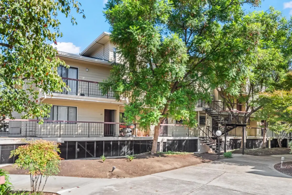 461 Northlake Drive #22, San Jose, CA 95117 - Image #1