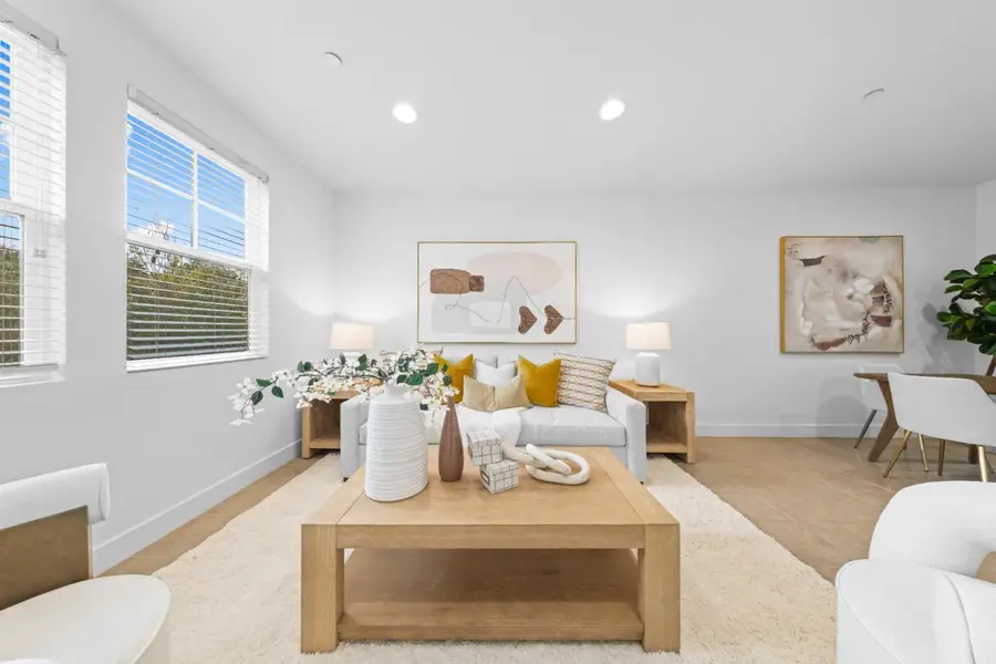 856 Sycamore Loop, Mountain View, CA 94043 - Image #2