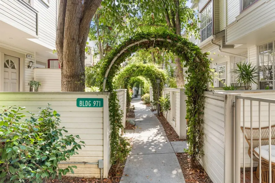 971 Belmont Terrace #9, Sunnyvale, CA 94086 - Image #3
