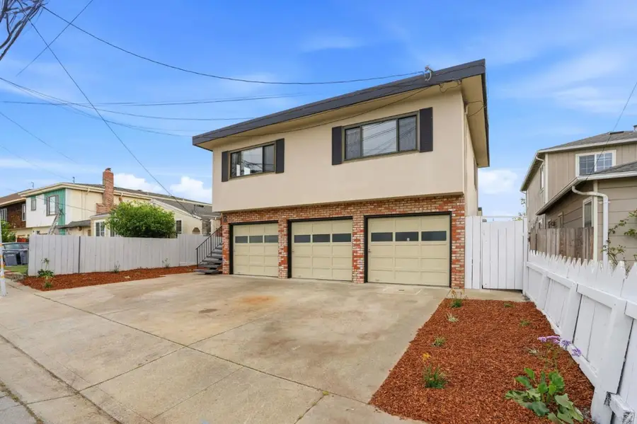 11-15 Spruce Street, Millbrae, CA 94030 - Image #2