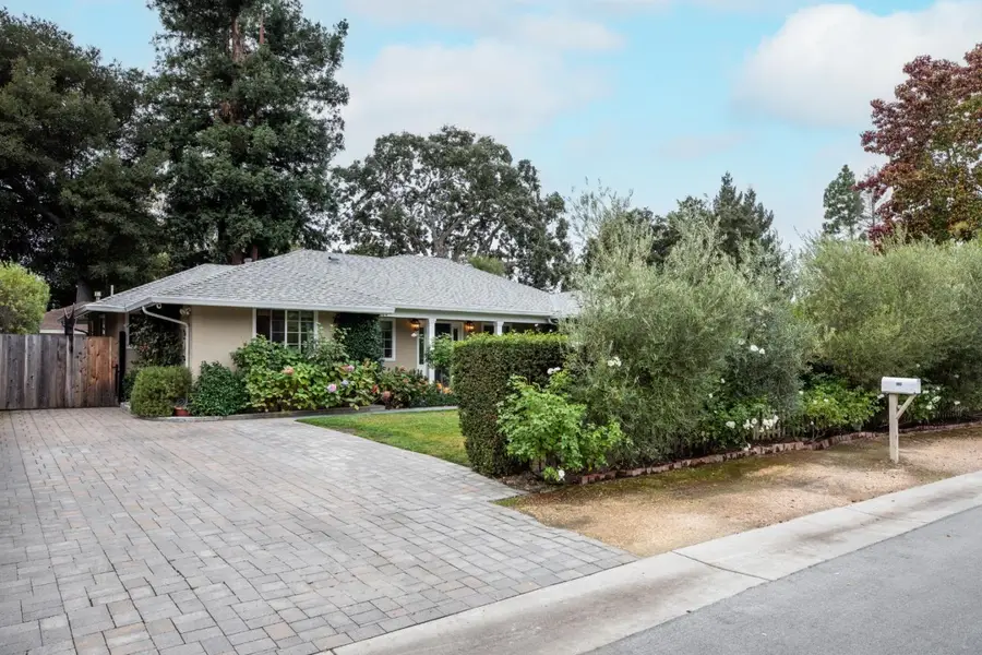 552 Rutherford Avenue, Redwood City, CA 94061 - Image #2
