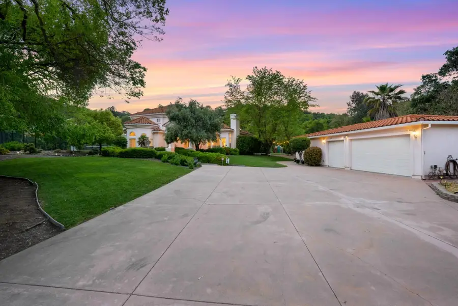 1190 Llagas Road, Morgan Hill, CA 95037 - Image #2