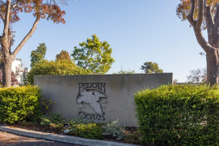 32 Cove Lane, Redwood City, CA 94065 - Image #2