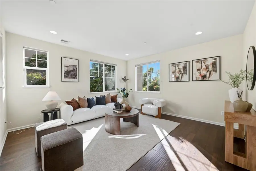 536 Almaden Walk Loop, San Jose, CA 95125 - Image #3